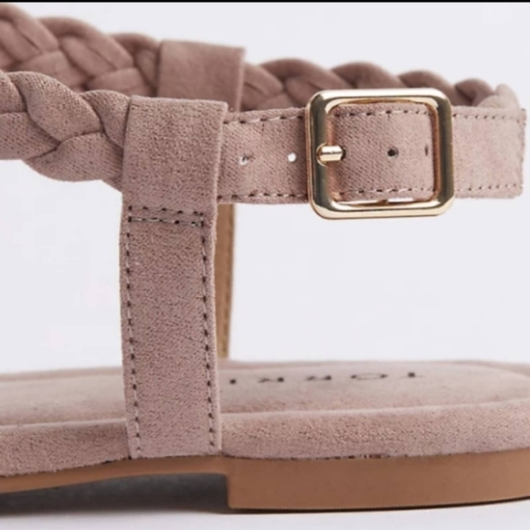 8.5WW BRAIDED T-STRAP SANDAL BY TORRID- BLUSH PINK NWT - Picture 4 of 5